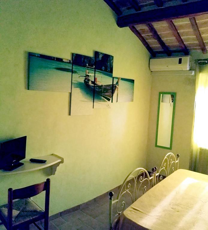 Dirindello House Trasimeno Apartment Magione Room photo